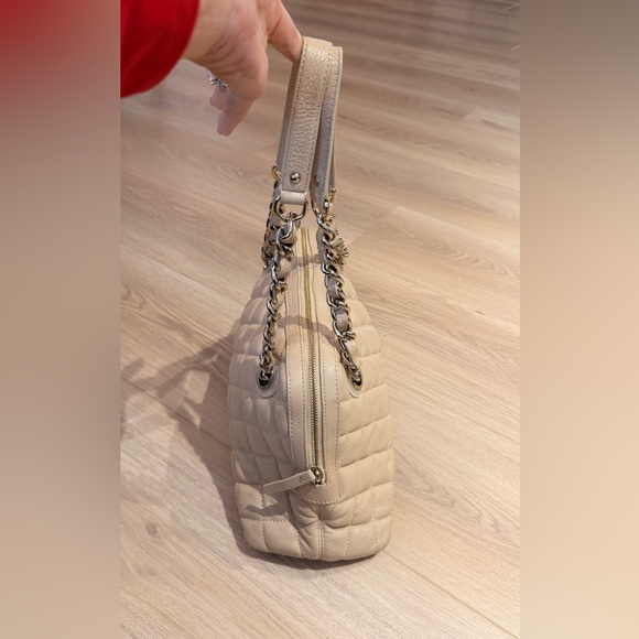 Kate Spade Gold Coast Georgina quilted leather shoulder bag in cashew - Picture 5 of 16